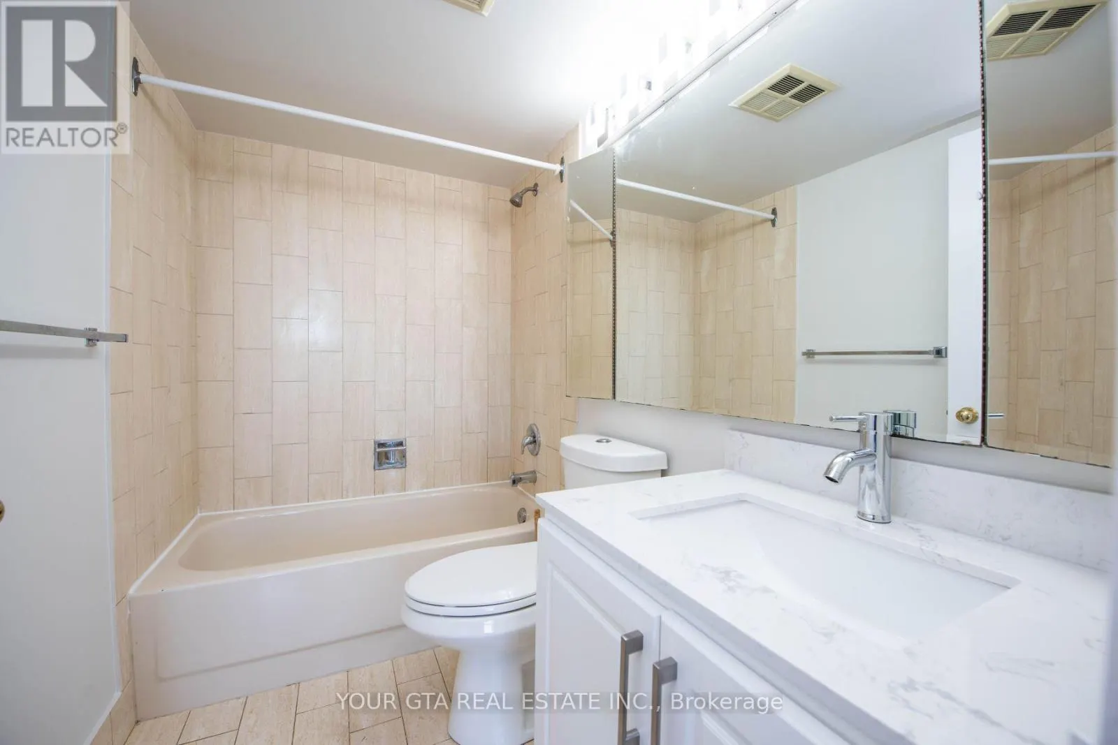 1006 - 265 ENFIELD PLACE