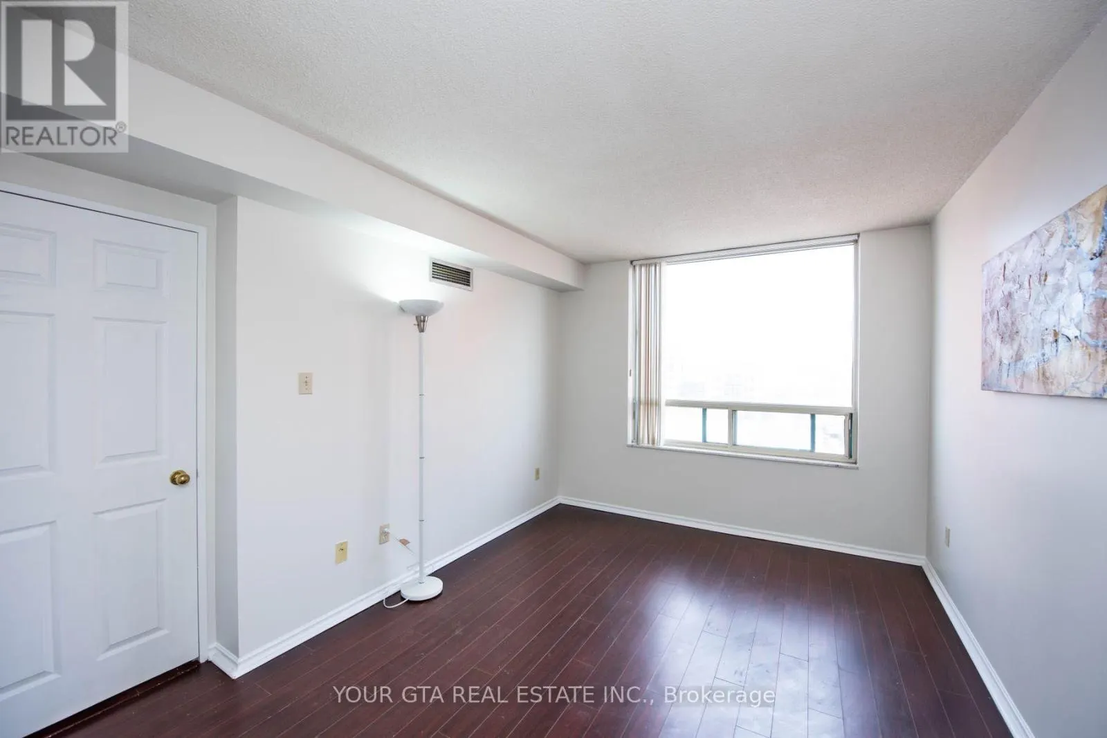 1006 - 265 ENFIELD PLACE