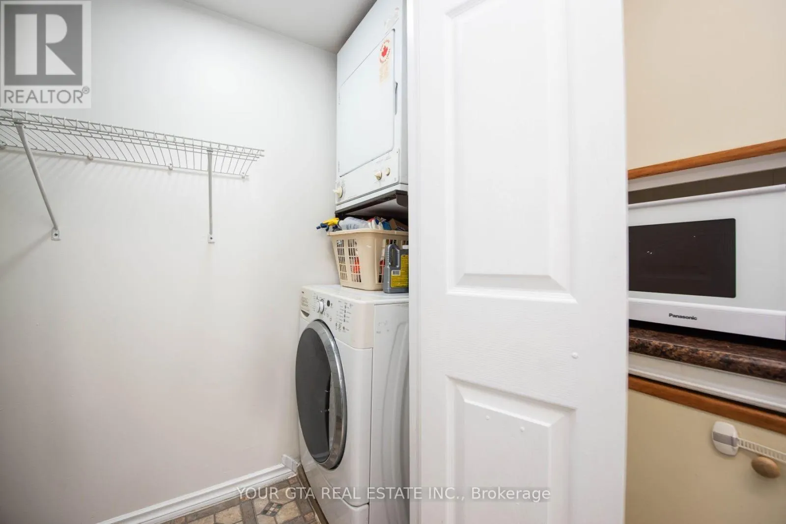 1006 - 265 ENFIELD PLACE