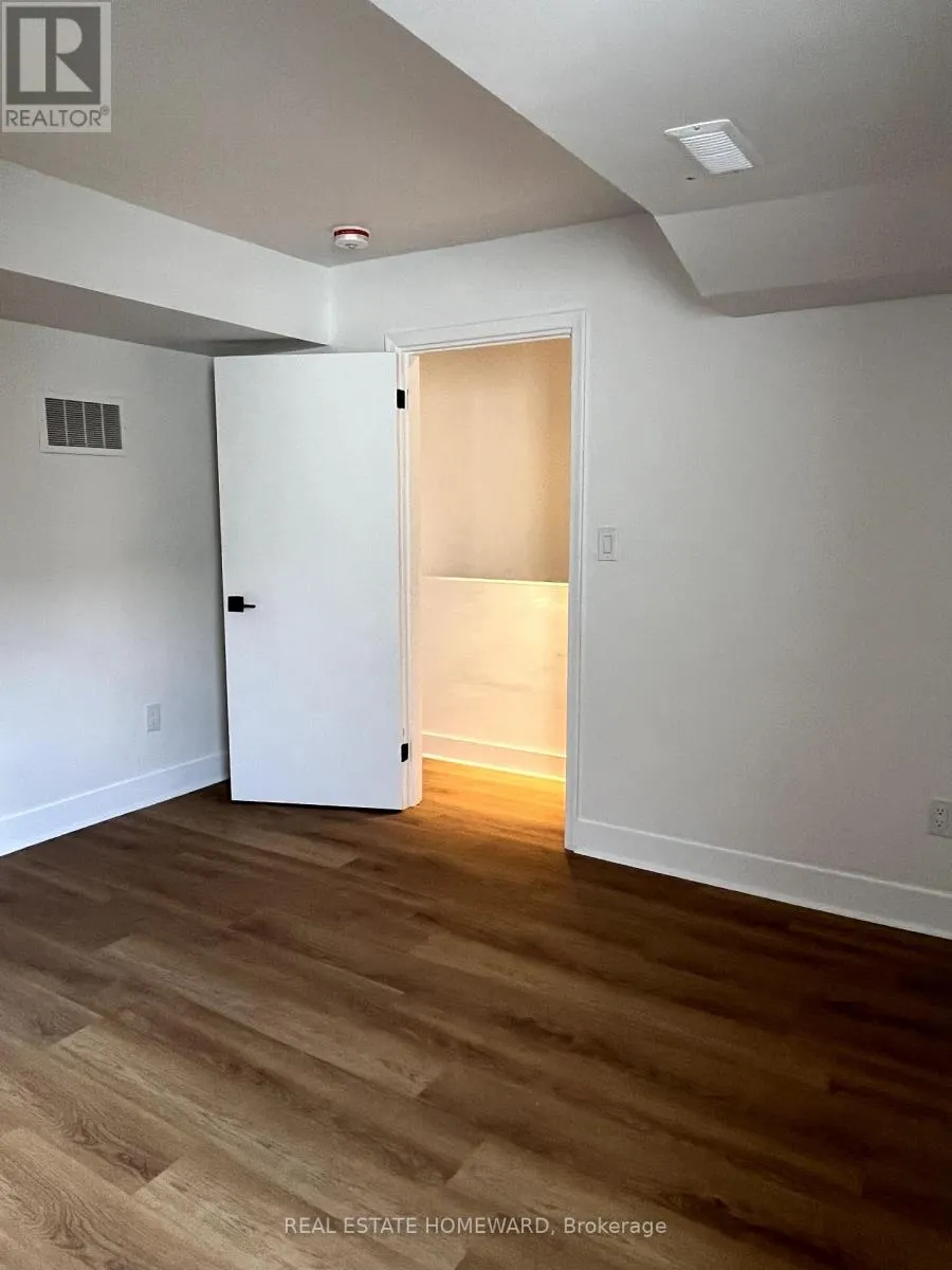 UPPER - 66 MELVILLE AVENUE