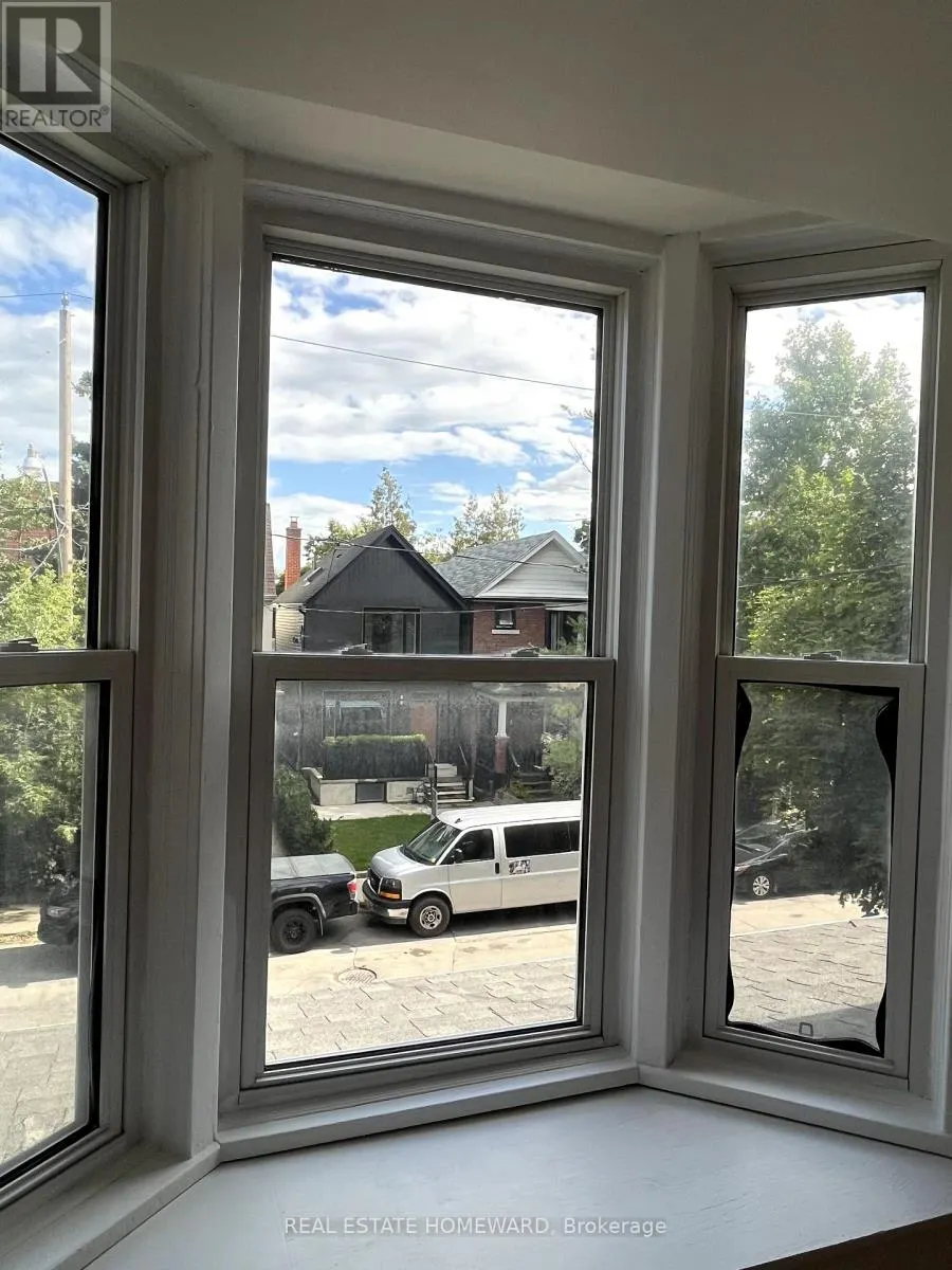 UPPER - 66 MELVILLE AVENUE