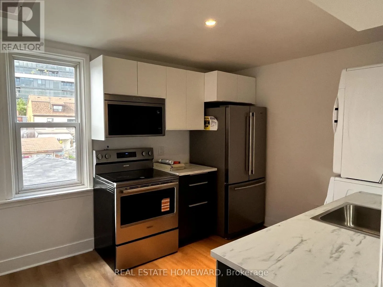 UPPER - 66 MELVILLE AVENUE