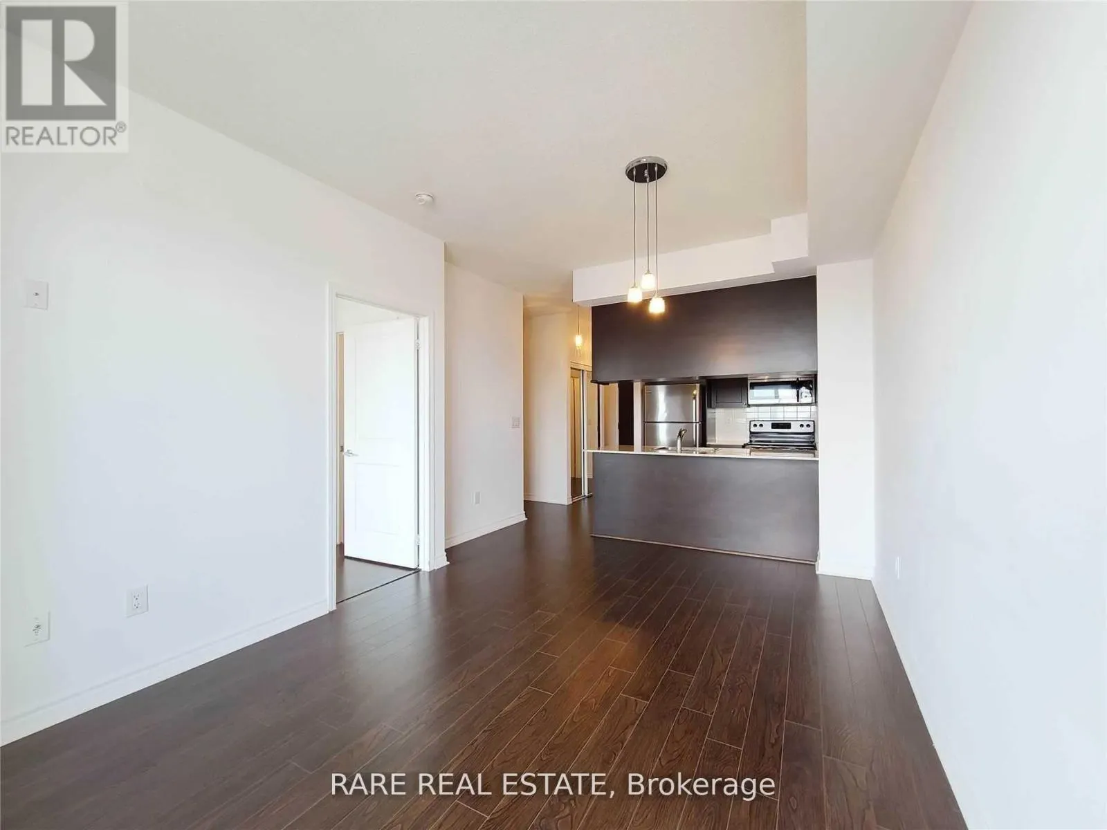 3204 - 385 PRINCE OF WALES DRIVE
