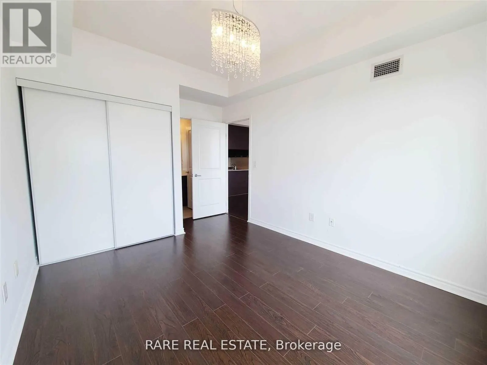 3204 - 385 PRINCE OF WALES DRIVE