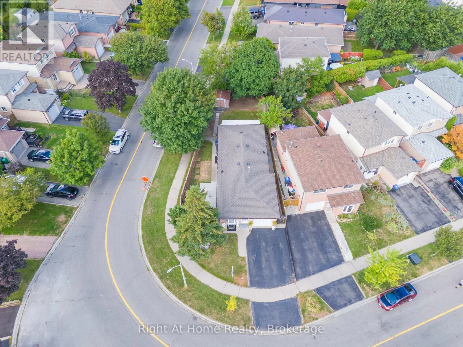 63 MARTINDALE CRESCENT