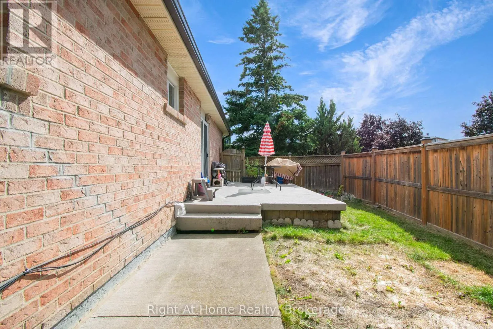 63 MARTINDALE CRESCENT