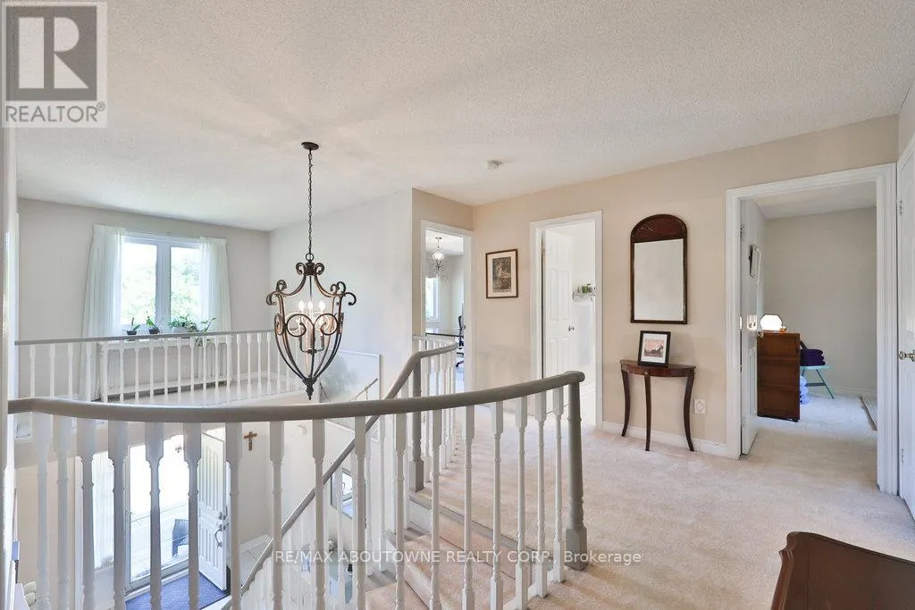 542 HAMBLING COURT