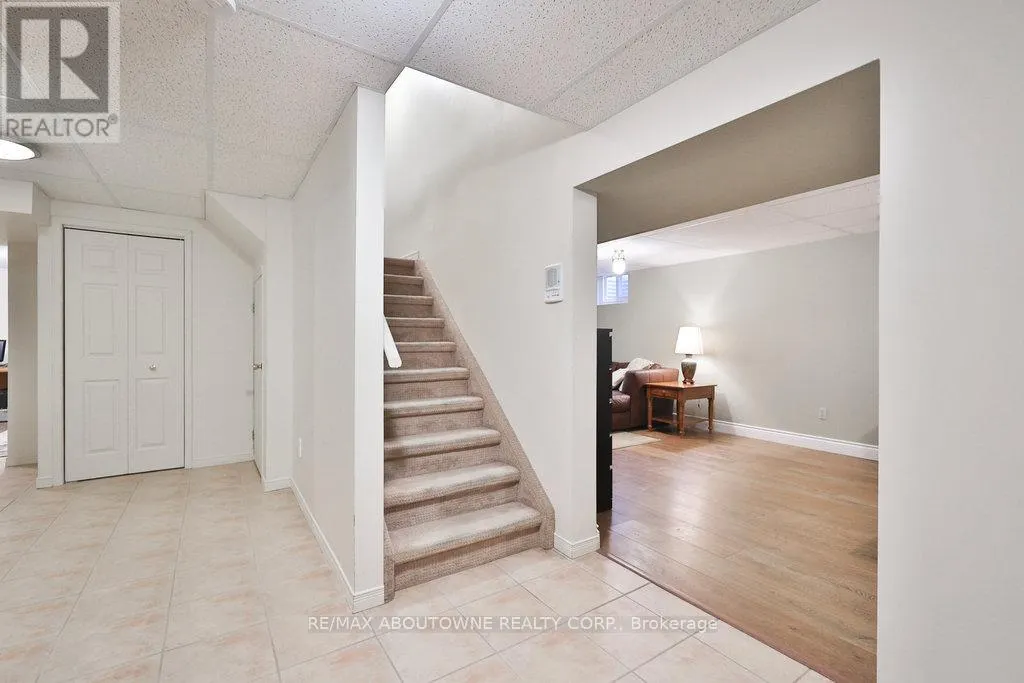 542 HAMBLING COURT