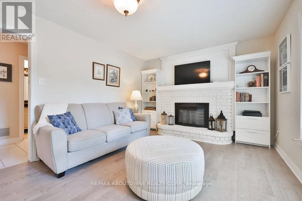 542 HAMBLING COURT