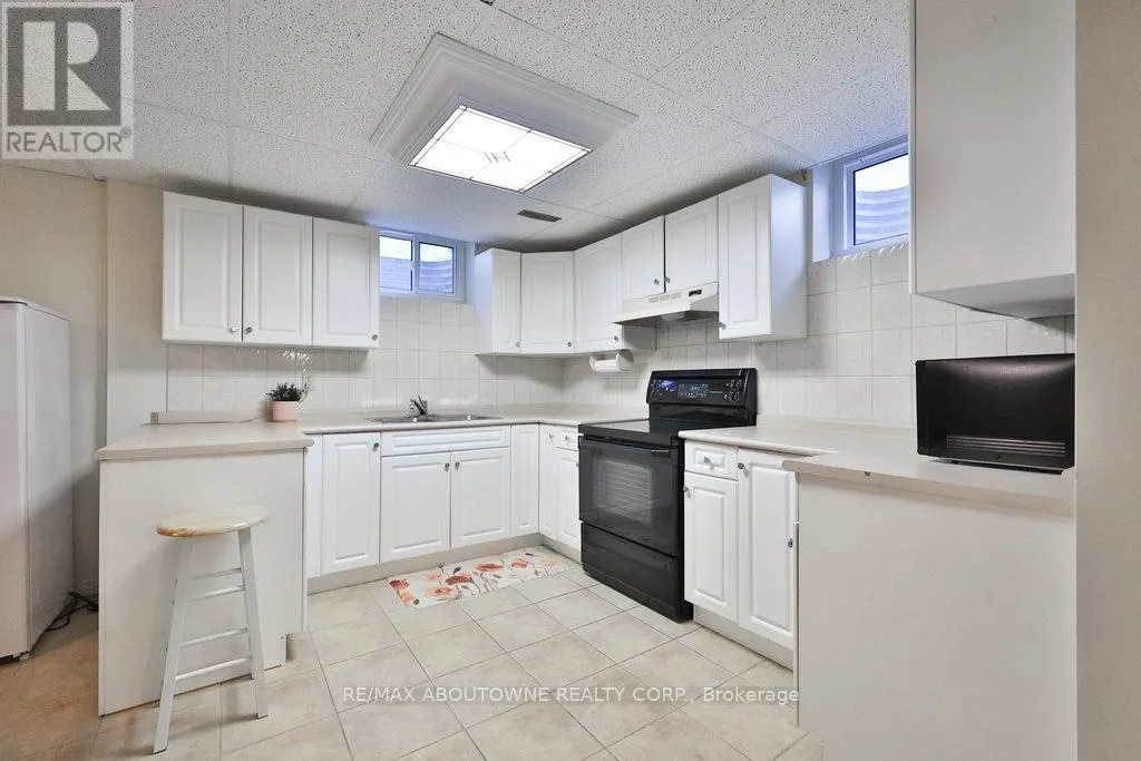 542 HAMBLING COURT