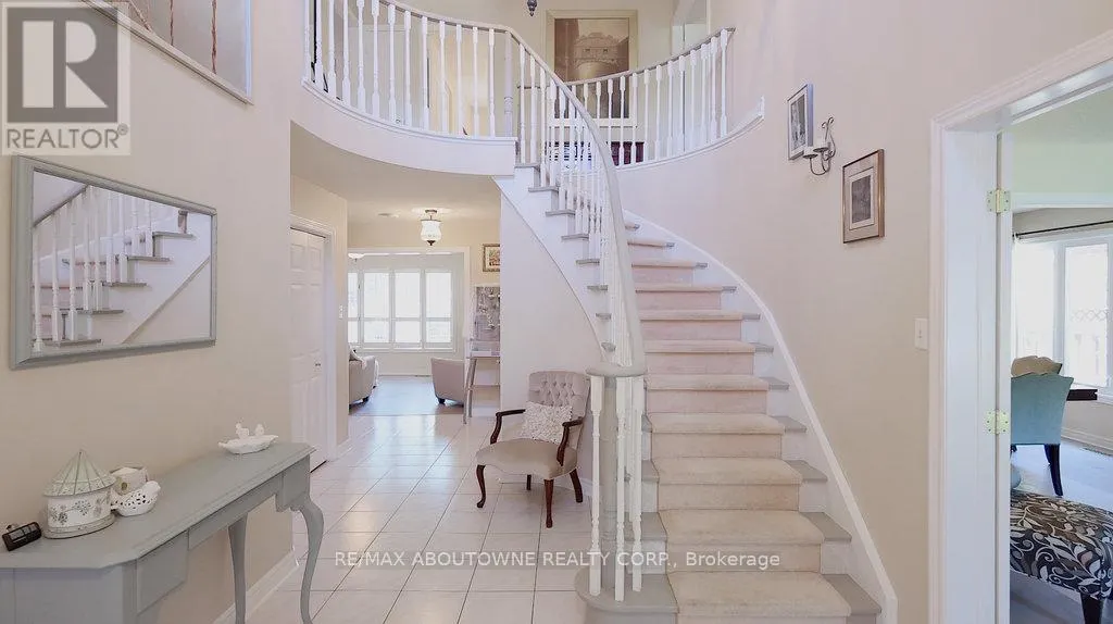 542 HAMBLING COURT