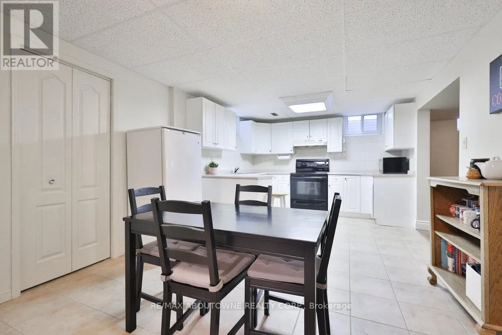 542 HAMBLING COURT