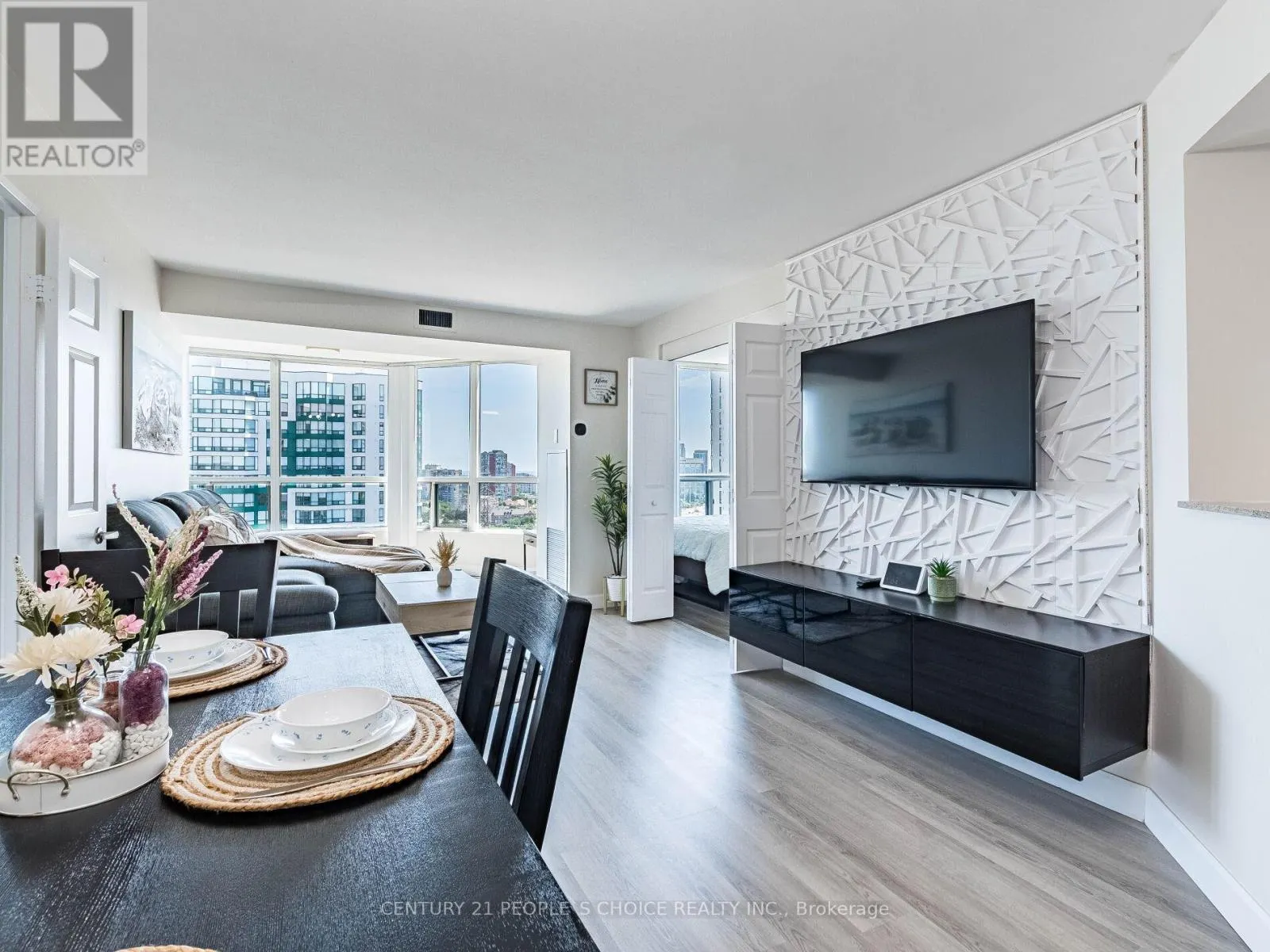 1805 - 4470 TUCANA COURT