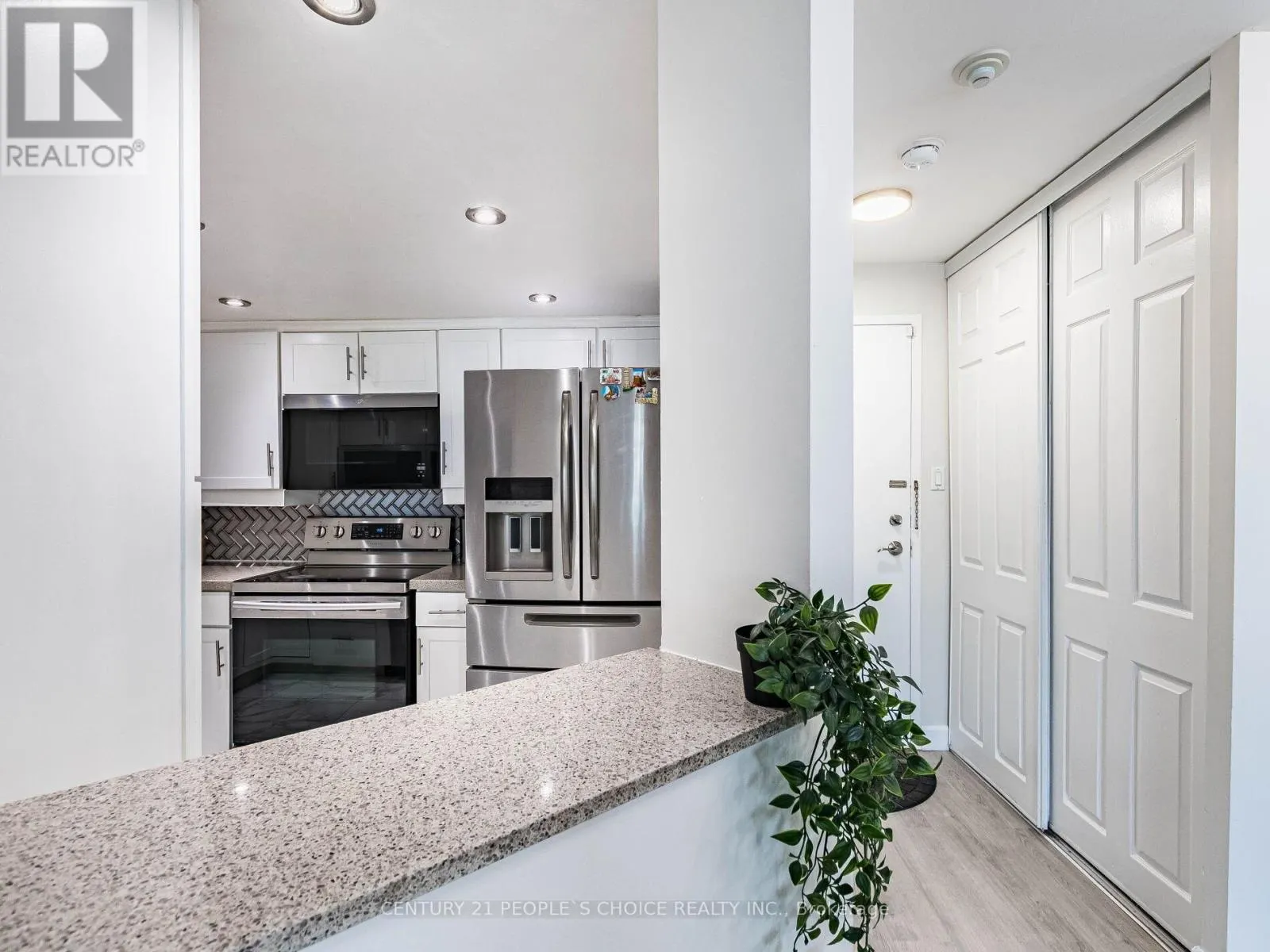 1805 - 4470 TUCANA COURT