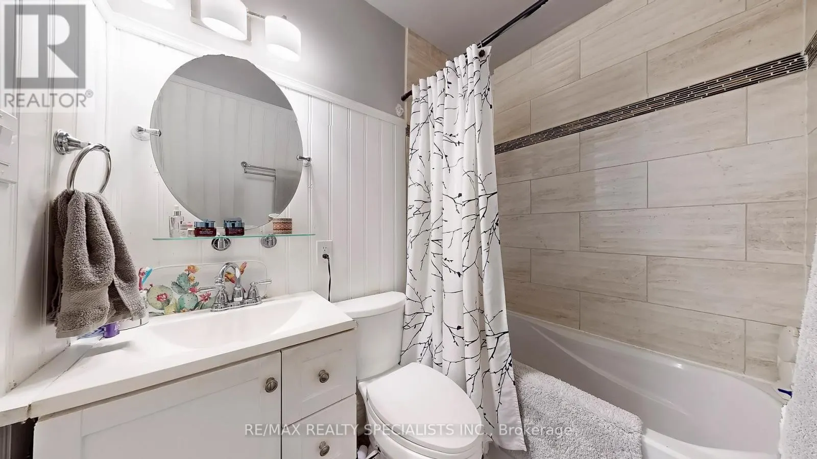 1308 LEIGHLAND ROAD