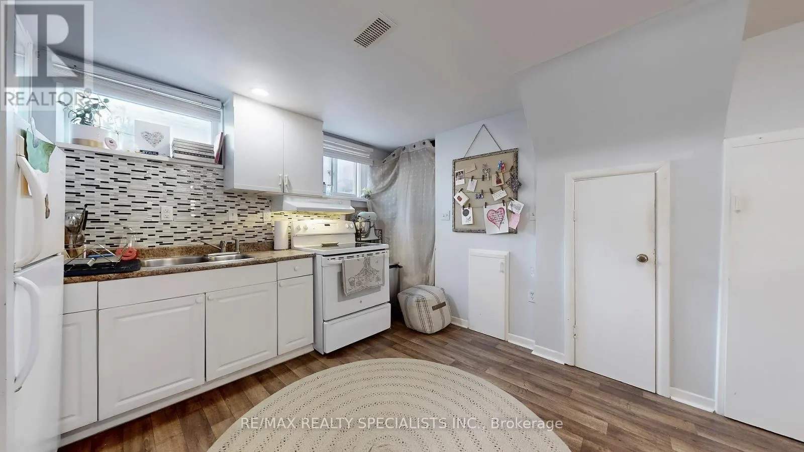 1308 LEIGHLAND ROAD