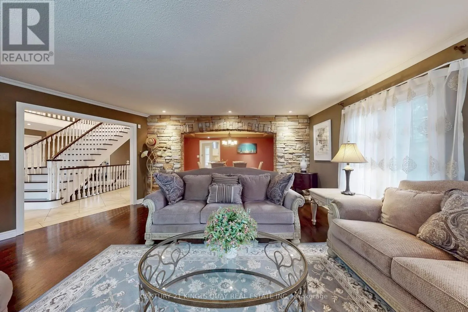 110 CRAWFORD CRESCENT