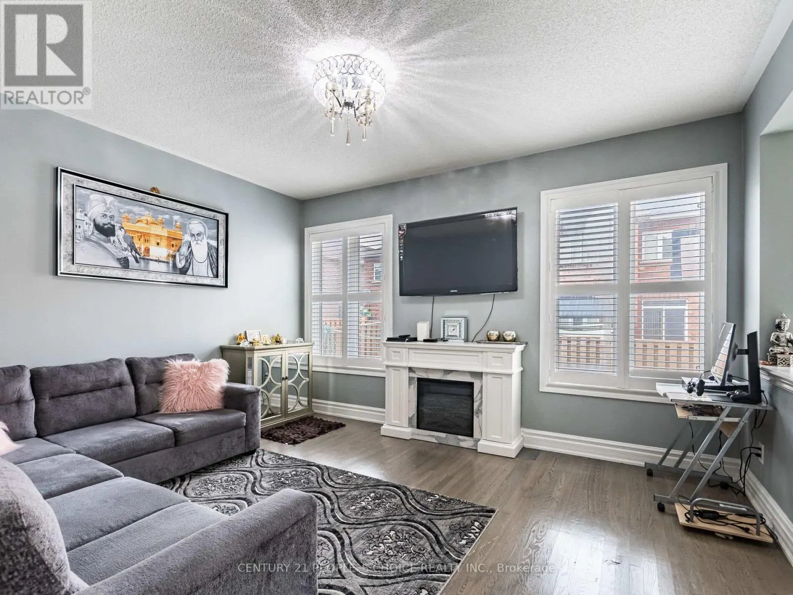 367 MOUNTAINASH ROAD