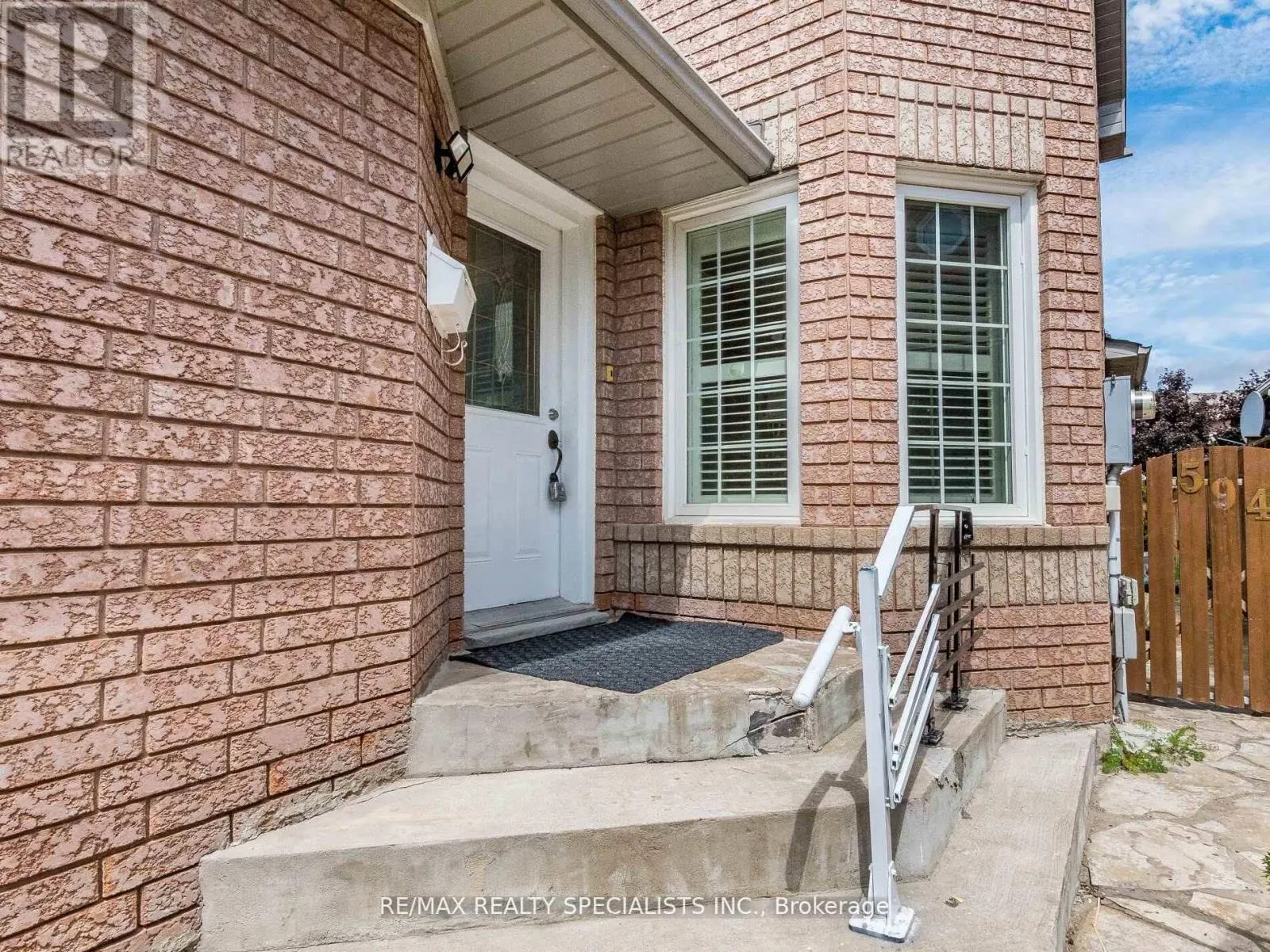 5946 MERSEY STREET