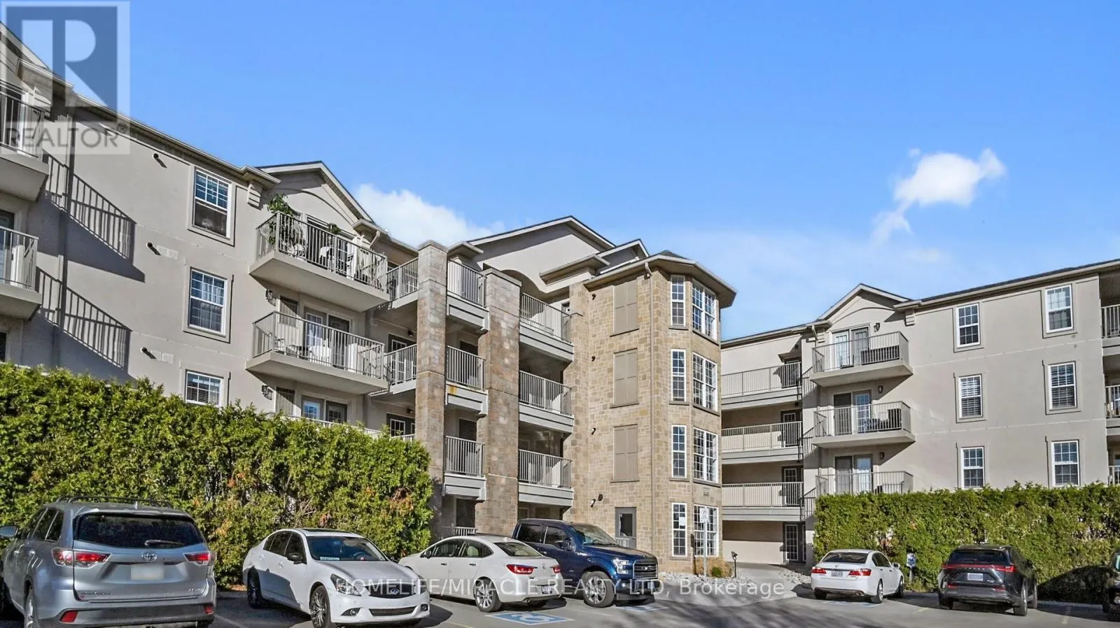 306 - 1440 BISHOPS GATE