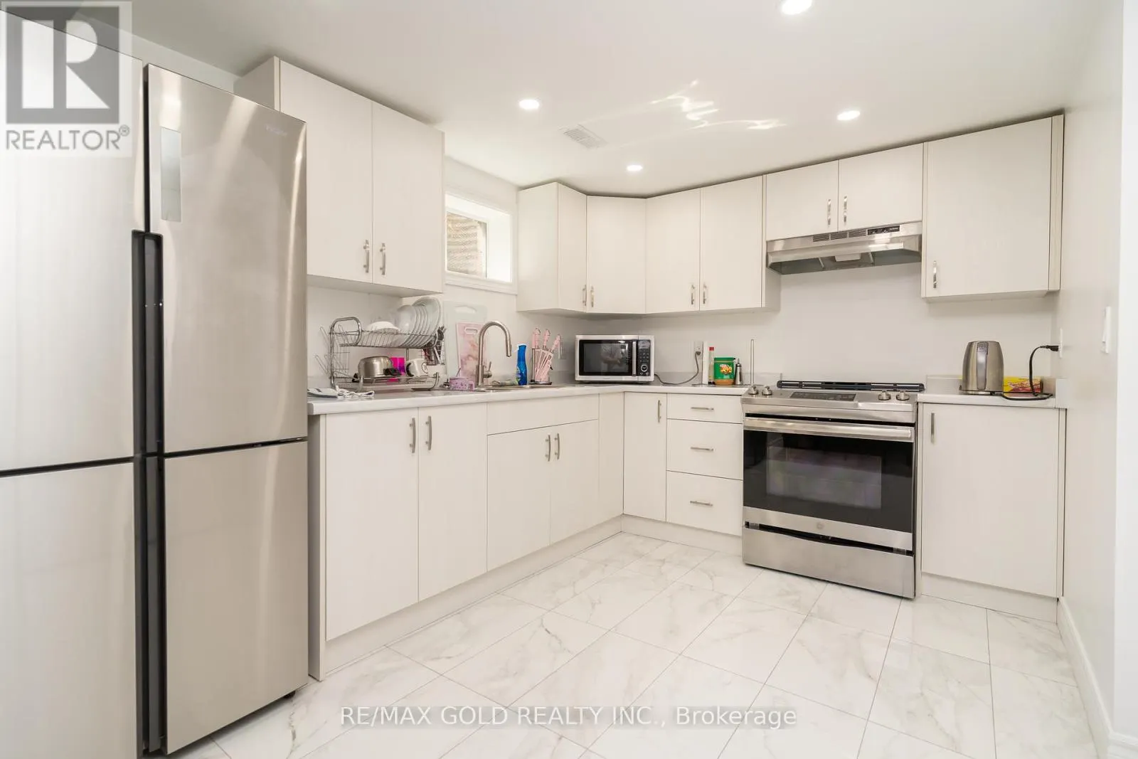 66 DANESBURY CRESCENT