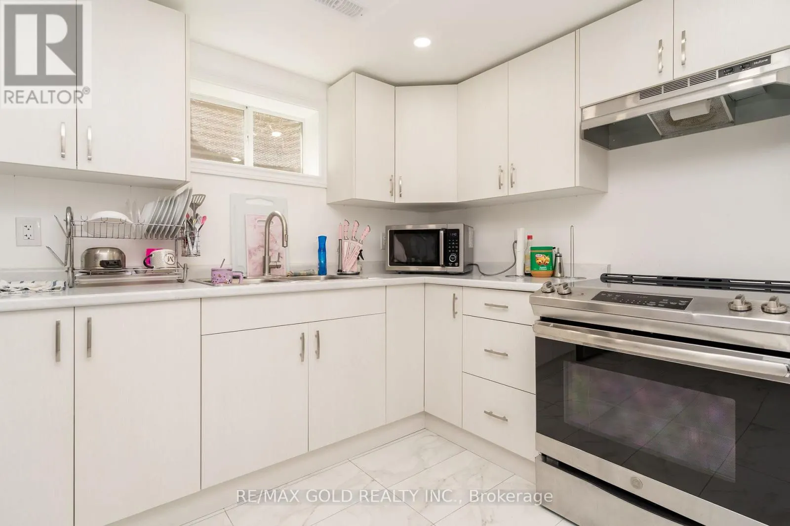 66 DANESBURY CRESCENT