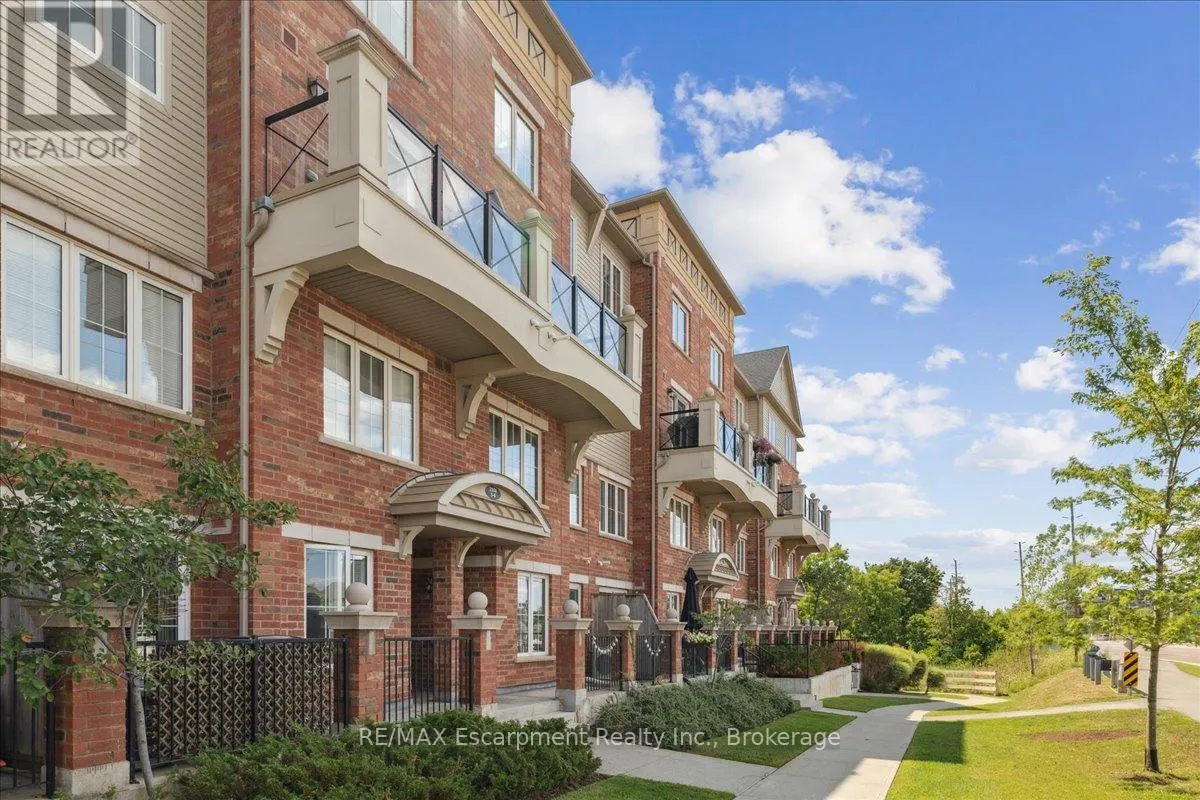 17 - 2508 POST ROAD, #17