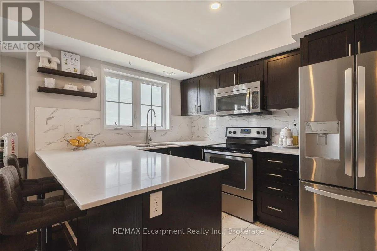 17 - 2508 POST ROAD, #17
