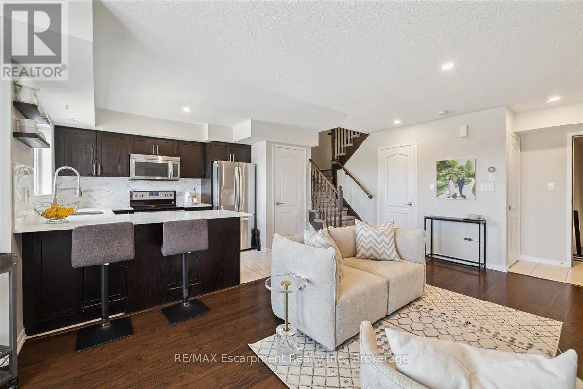 17 - 2508 POST ROAD, #17