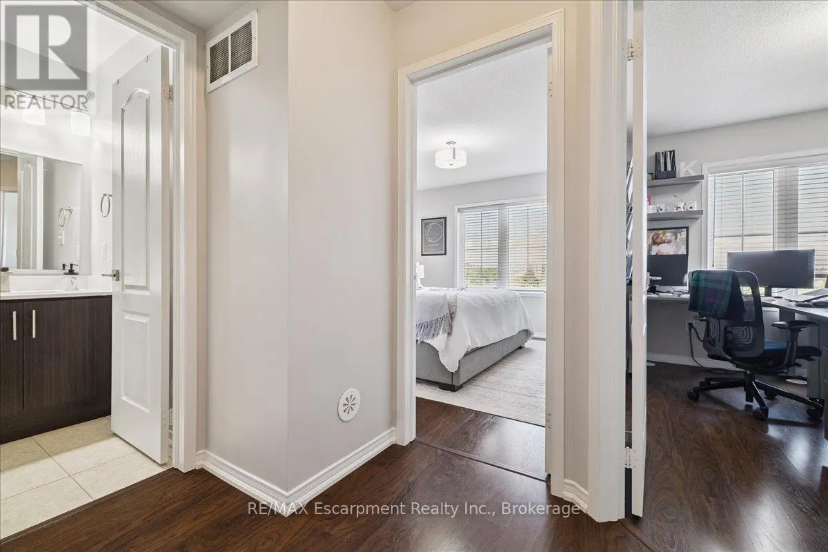 17 - 2508 POST ROAD, #17