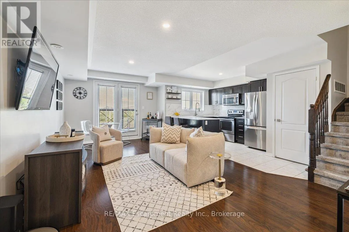 17 - 2508 POST ROAD, #17