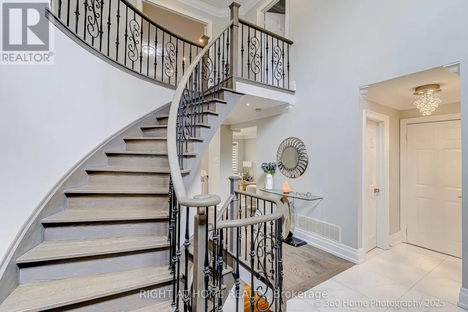 1016 RED PINE CRESCENT