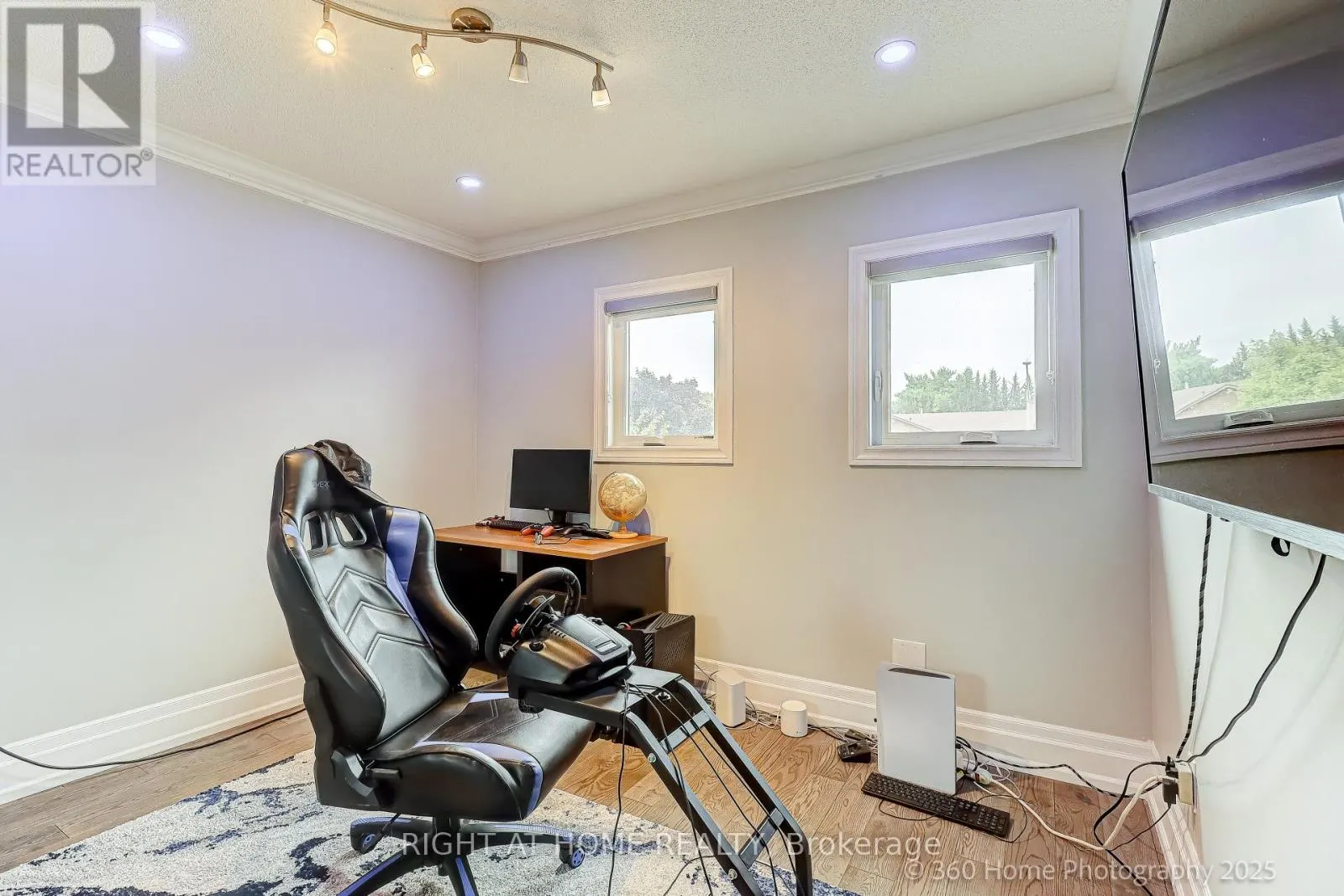 1016 RED PINE CRESCENT