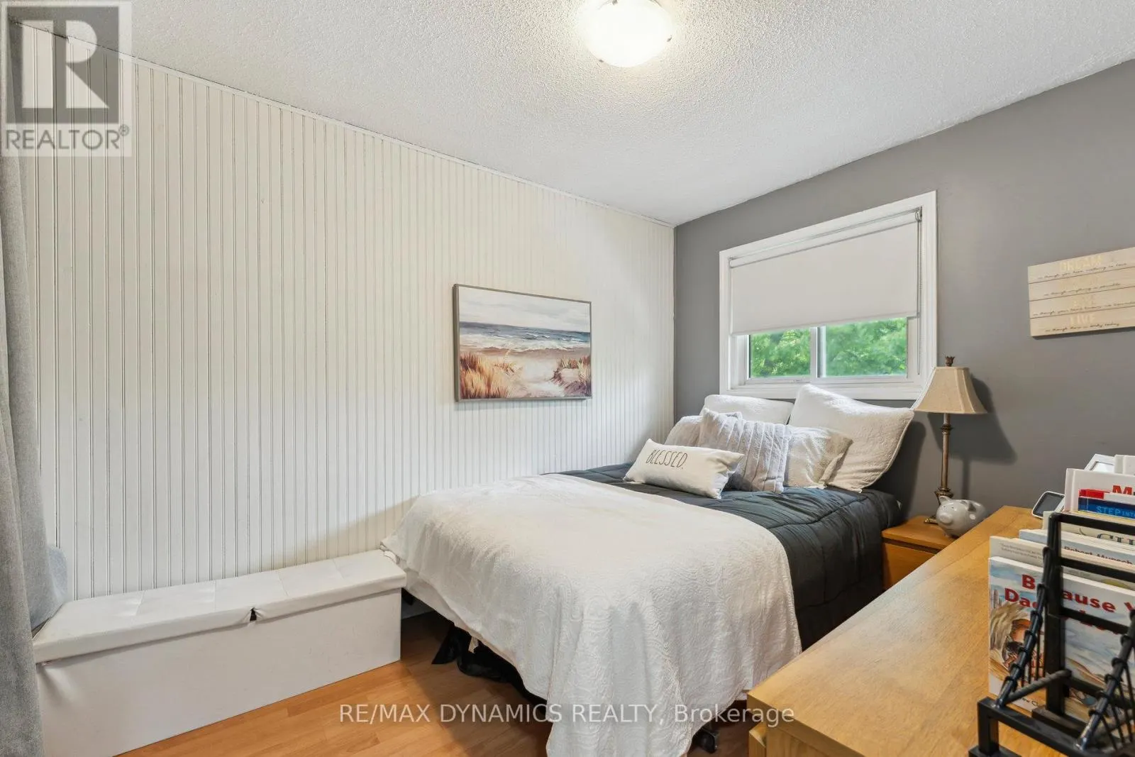 82 LYNDEN CIRCLE