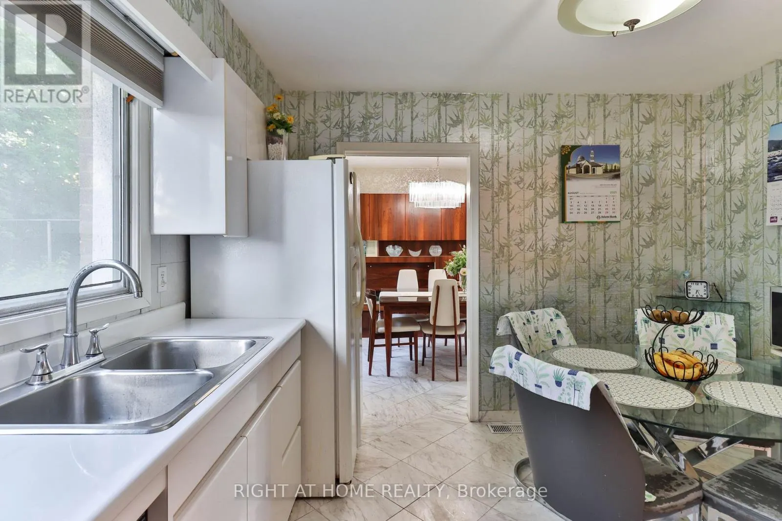 106 GRANDRAVINE DRIVE