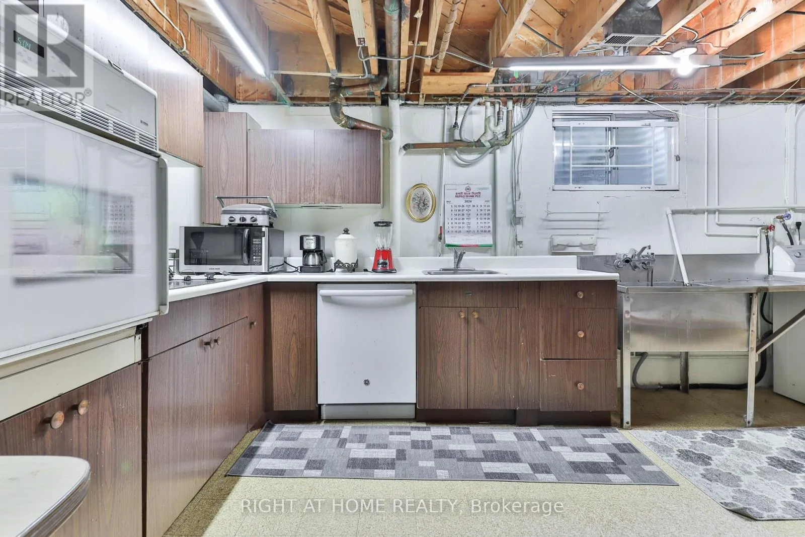 106 GRANDRAVINE DRIVE