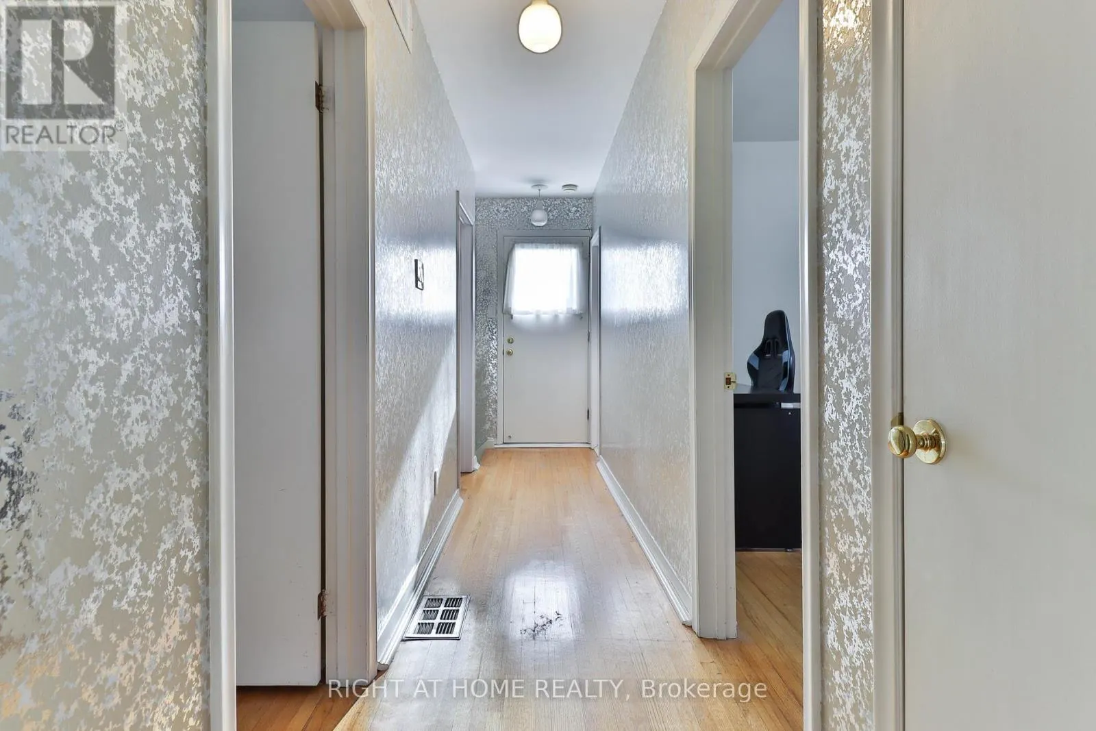 106 GRANDRAVINE DRIVE