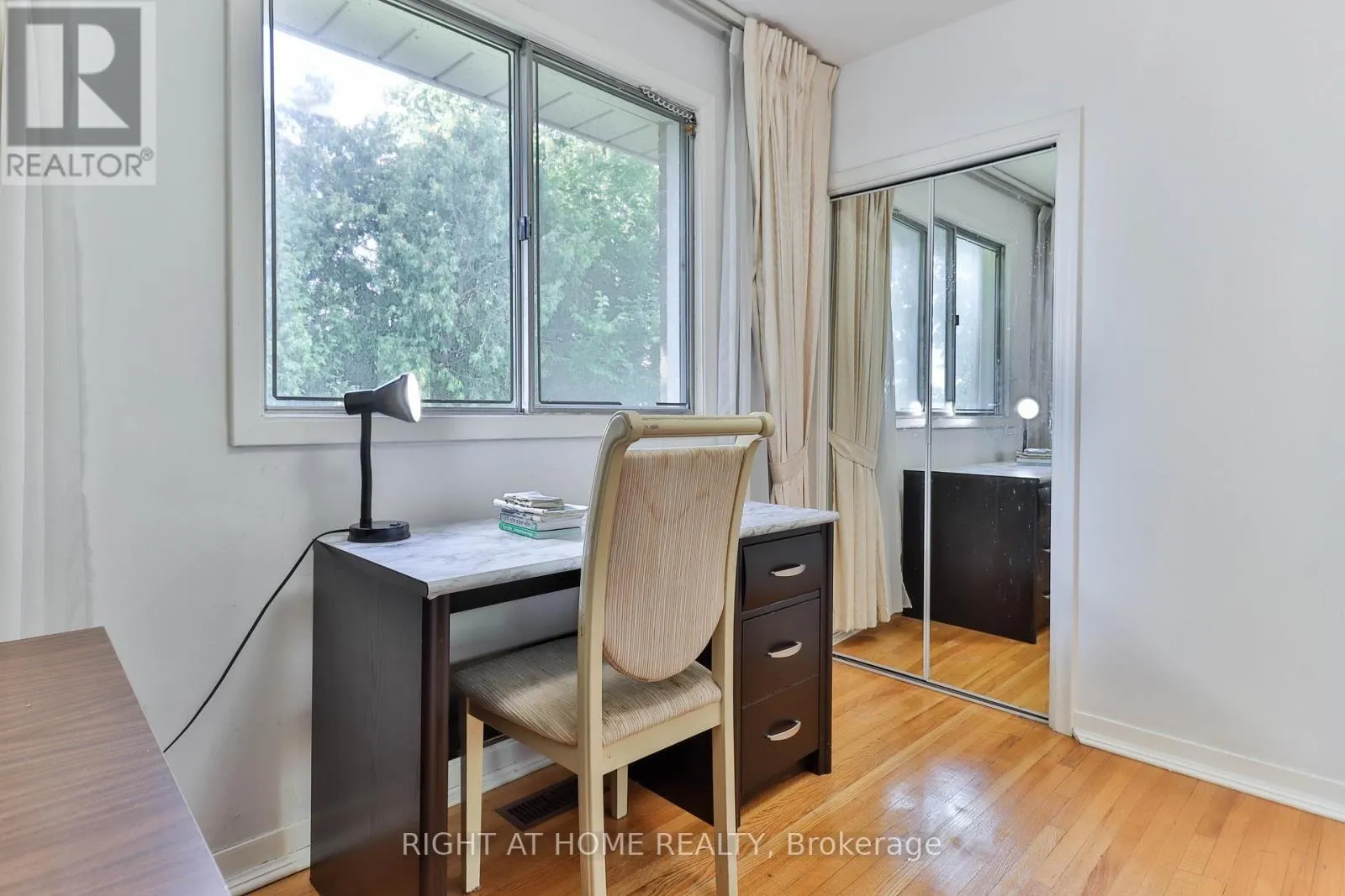 106 GRANDRAVINE DRIVE