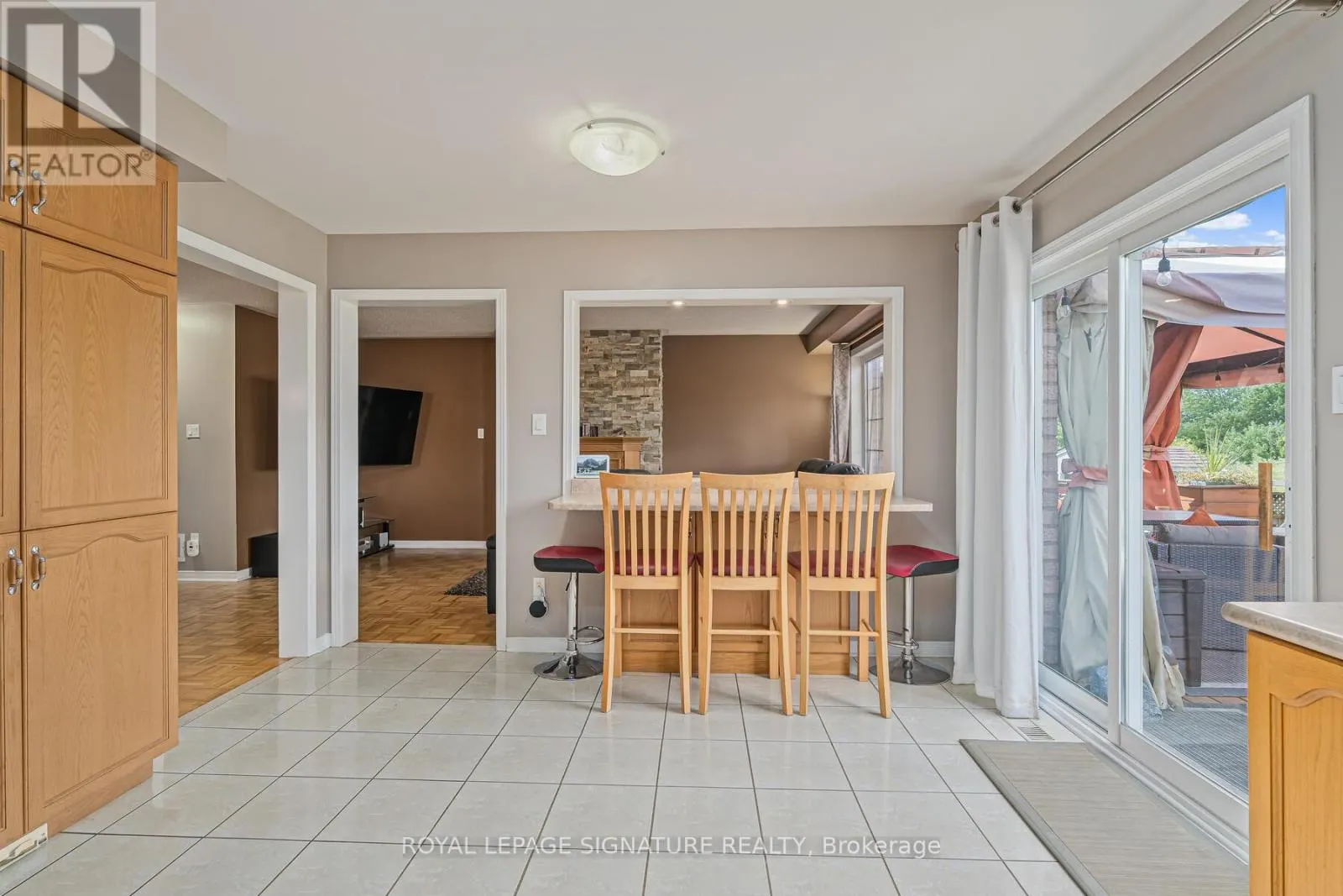 116 RIVER ROCK CRESCENT