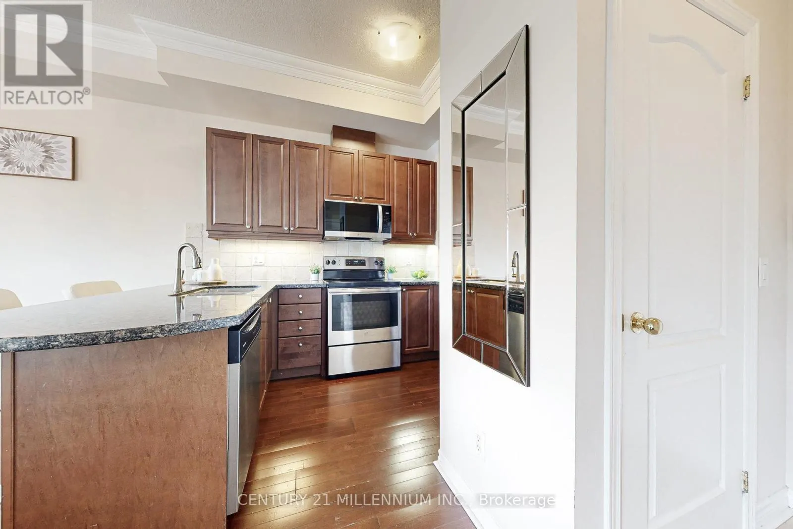 PH4 - 483 FAITH DRIVE