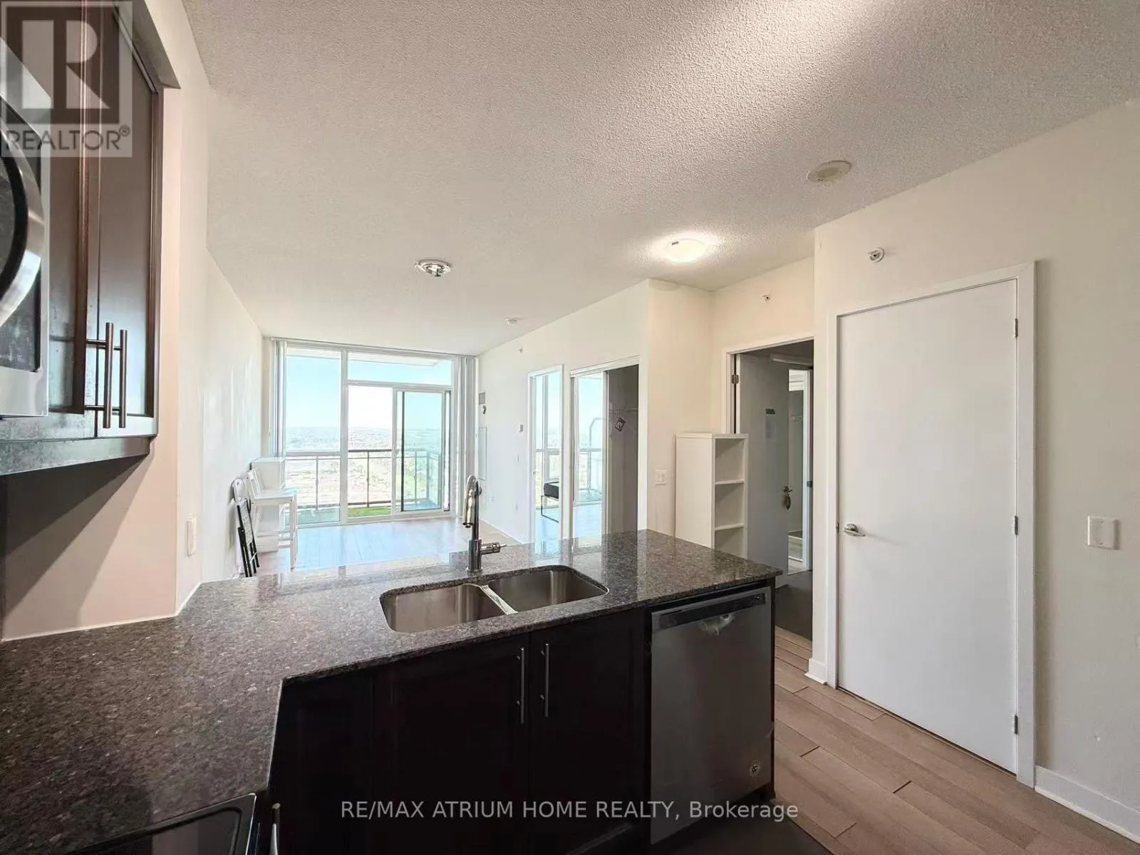 2506 - 3975 GRAND PARK DRIVE W