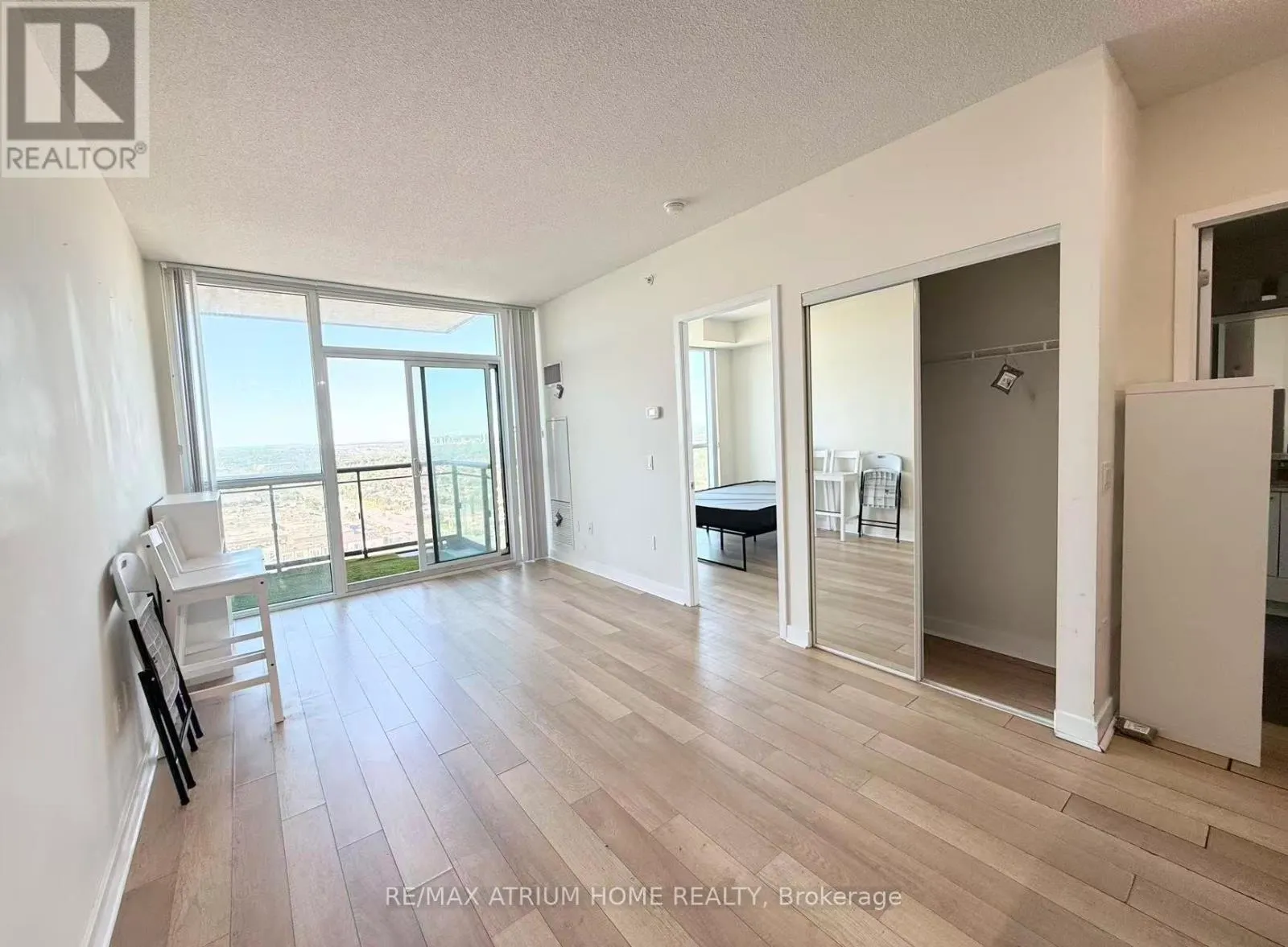 2506 - 3975 GRAND PARK DRIVE W
