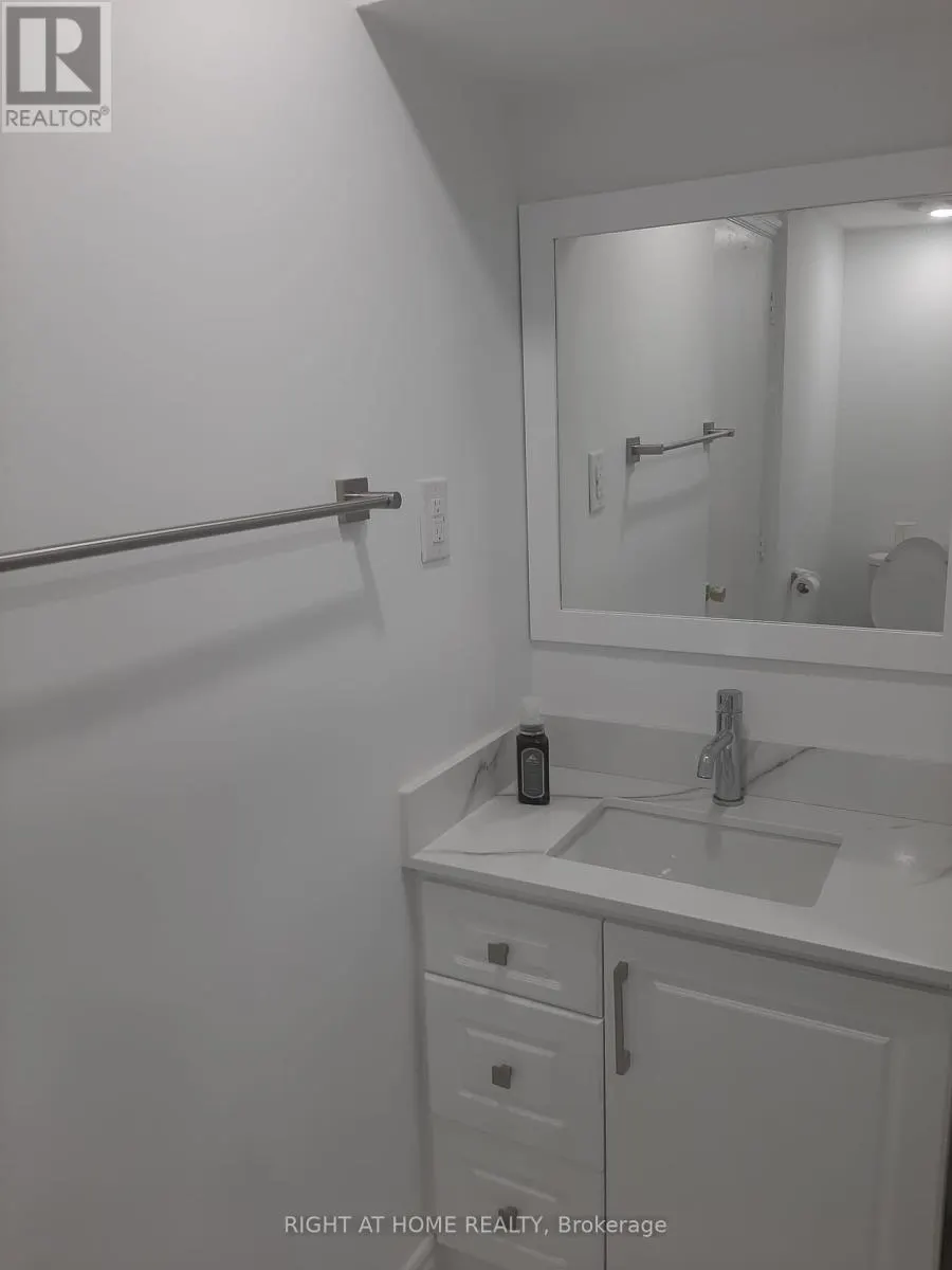 STUDIO 2 - 3222 TRELAWNY CIRCLE