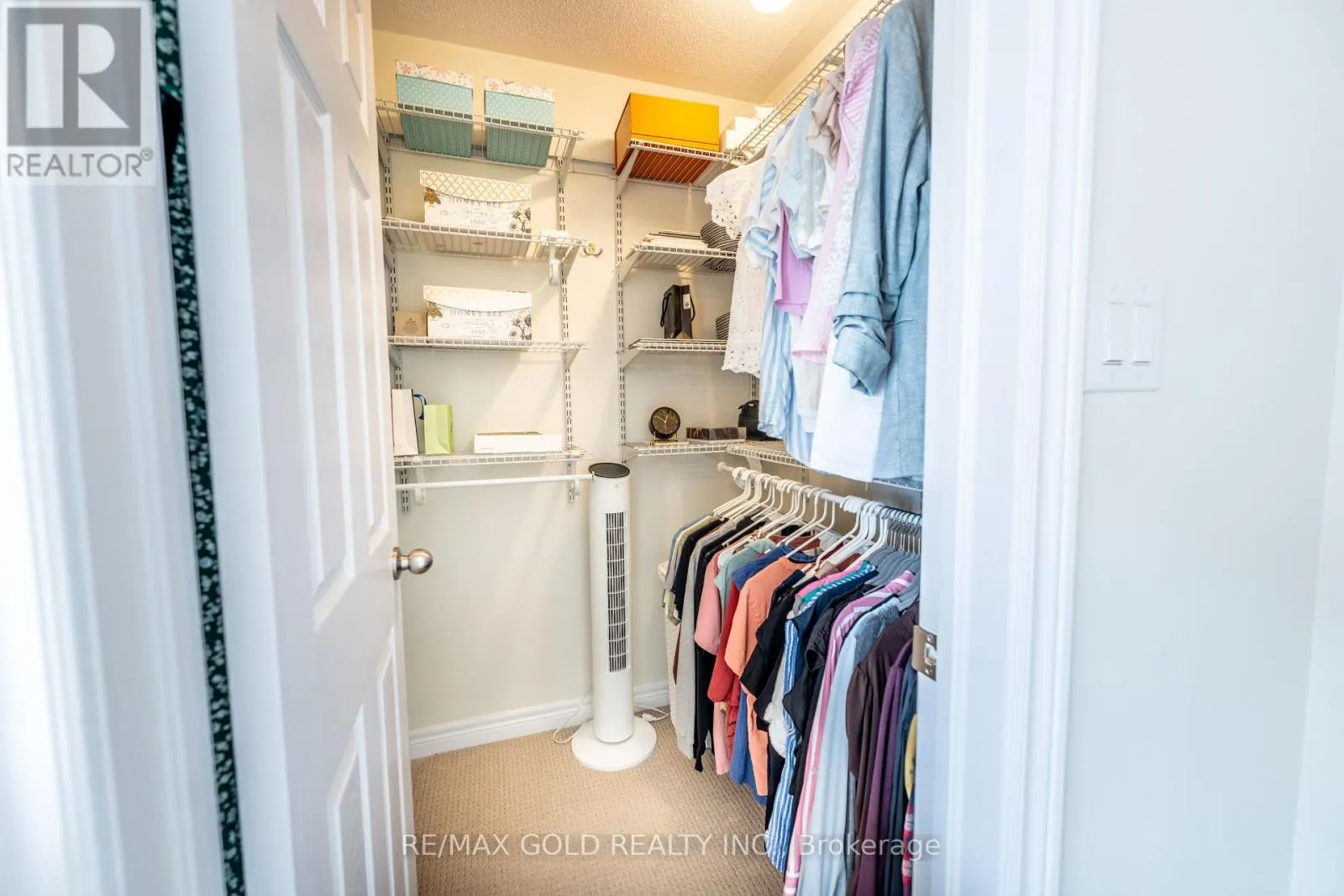 34 ROCKBROOK TRAIL