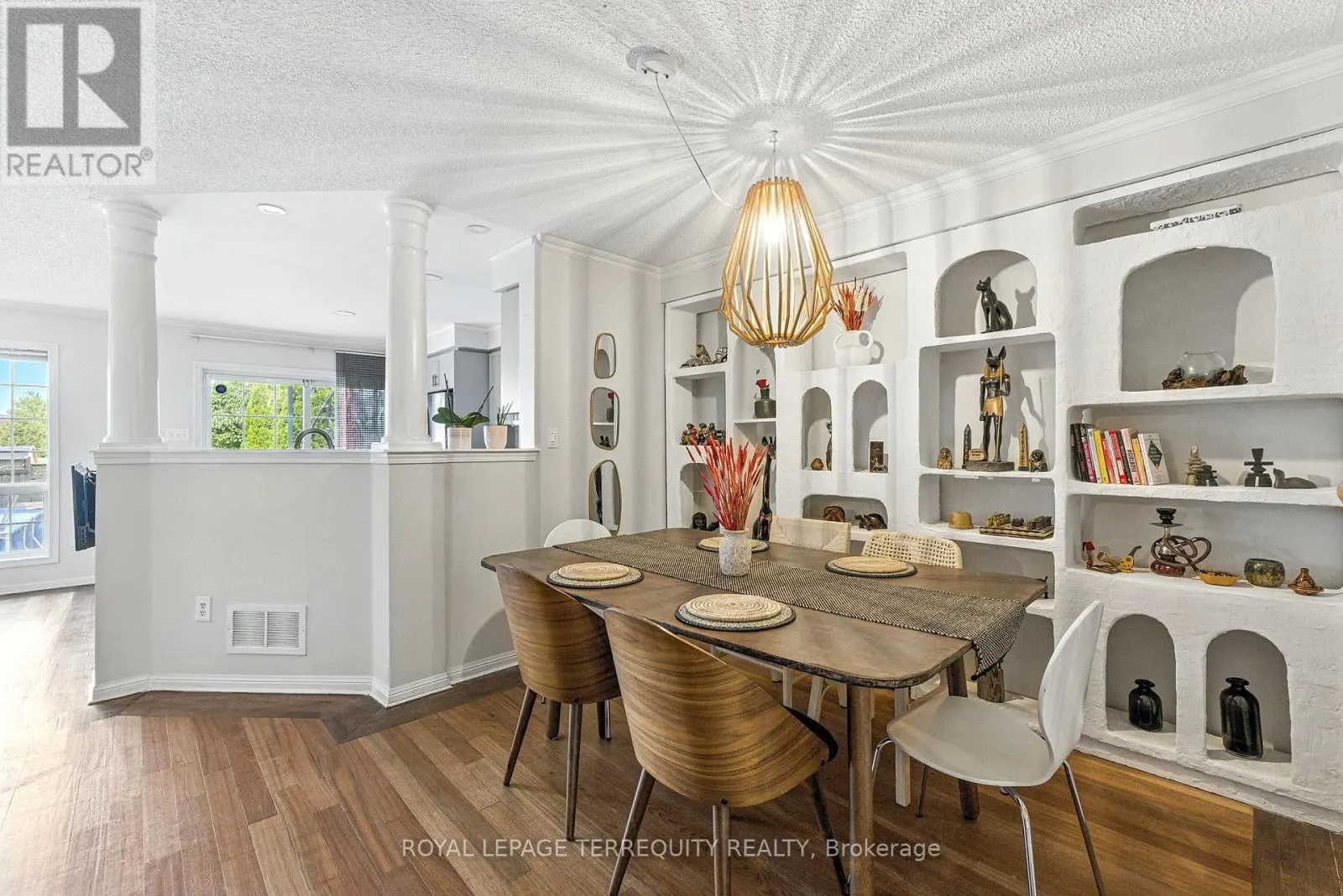 1117 RIDDELL CRESCENT