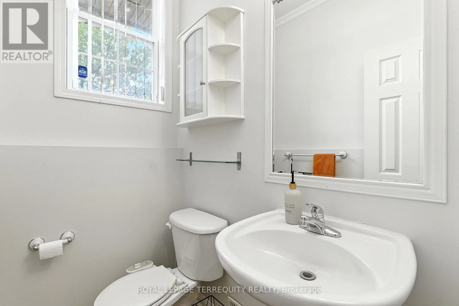 1117 RIDDELL CRESCENT