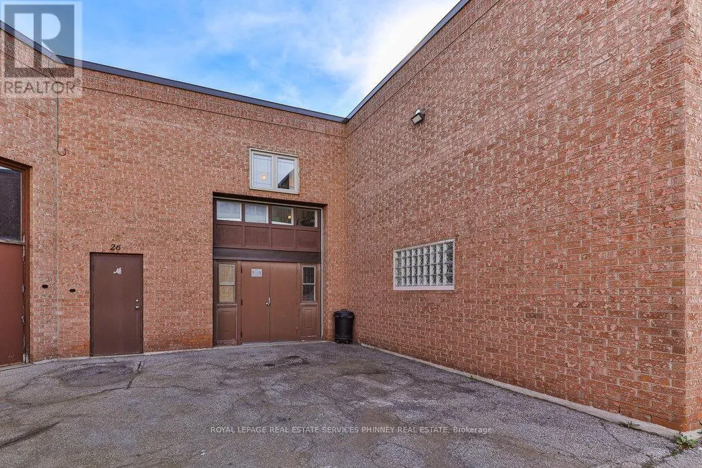 26 - 2861 SHERWOOD HEIGHTS DRIVE
