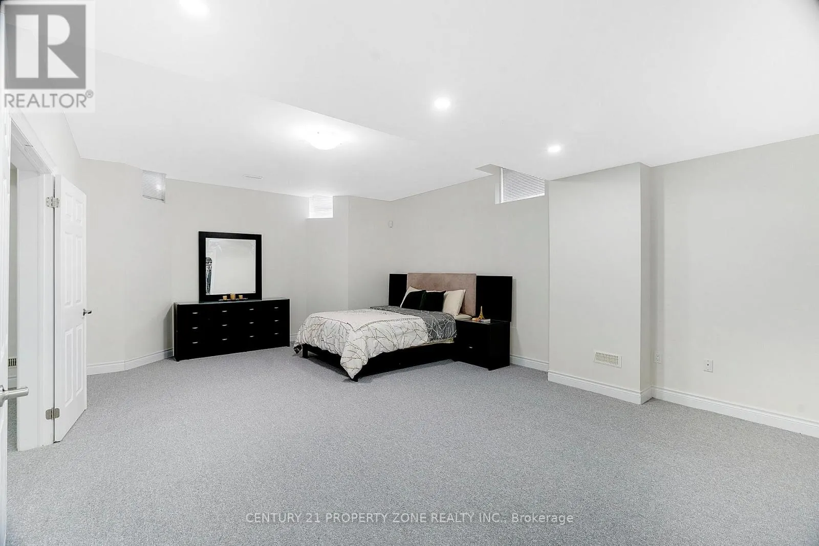 5198 ADOBE COURT