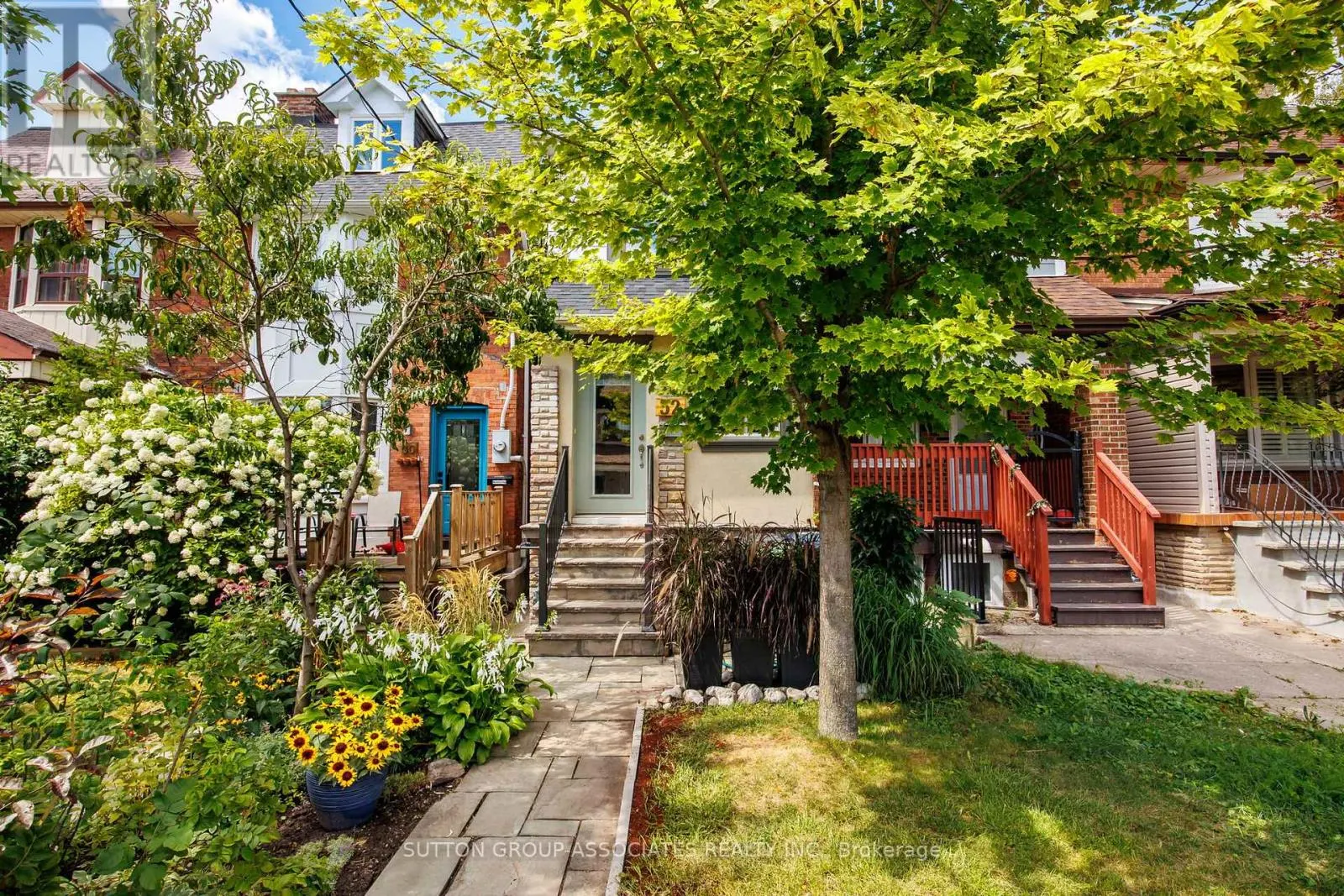 32 ST CLAIR GARDENS