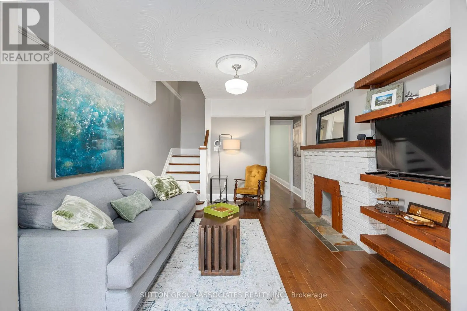 32 ST CLAIR GARDENS